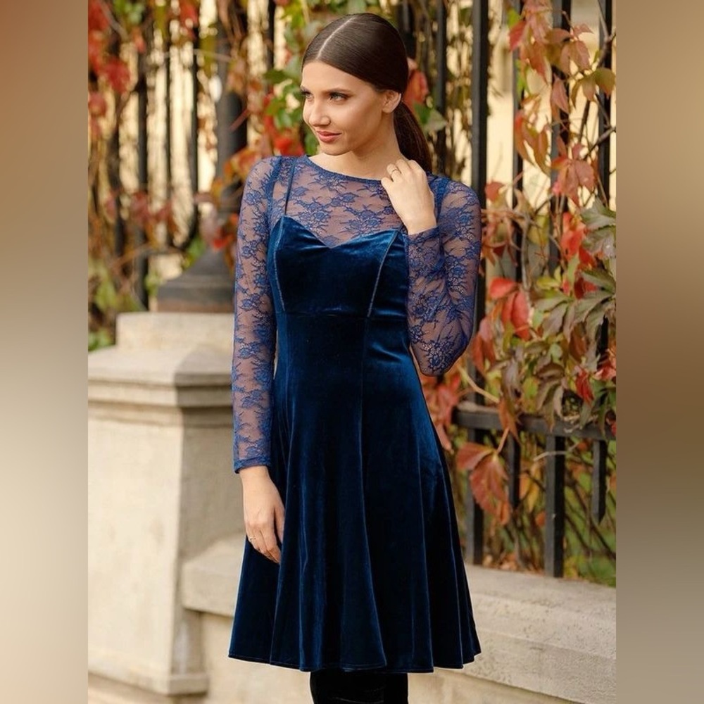 Elegant Navy Velvet Dress with Sheer Lace Sleeves